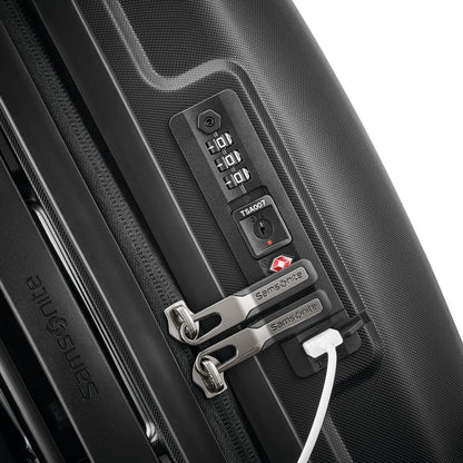Outline Pro Global Carry-On Spinner