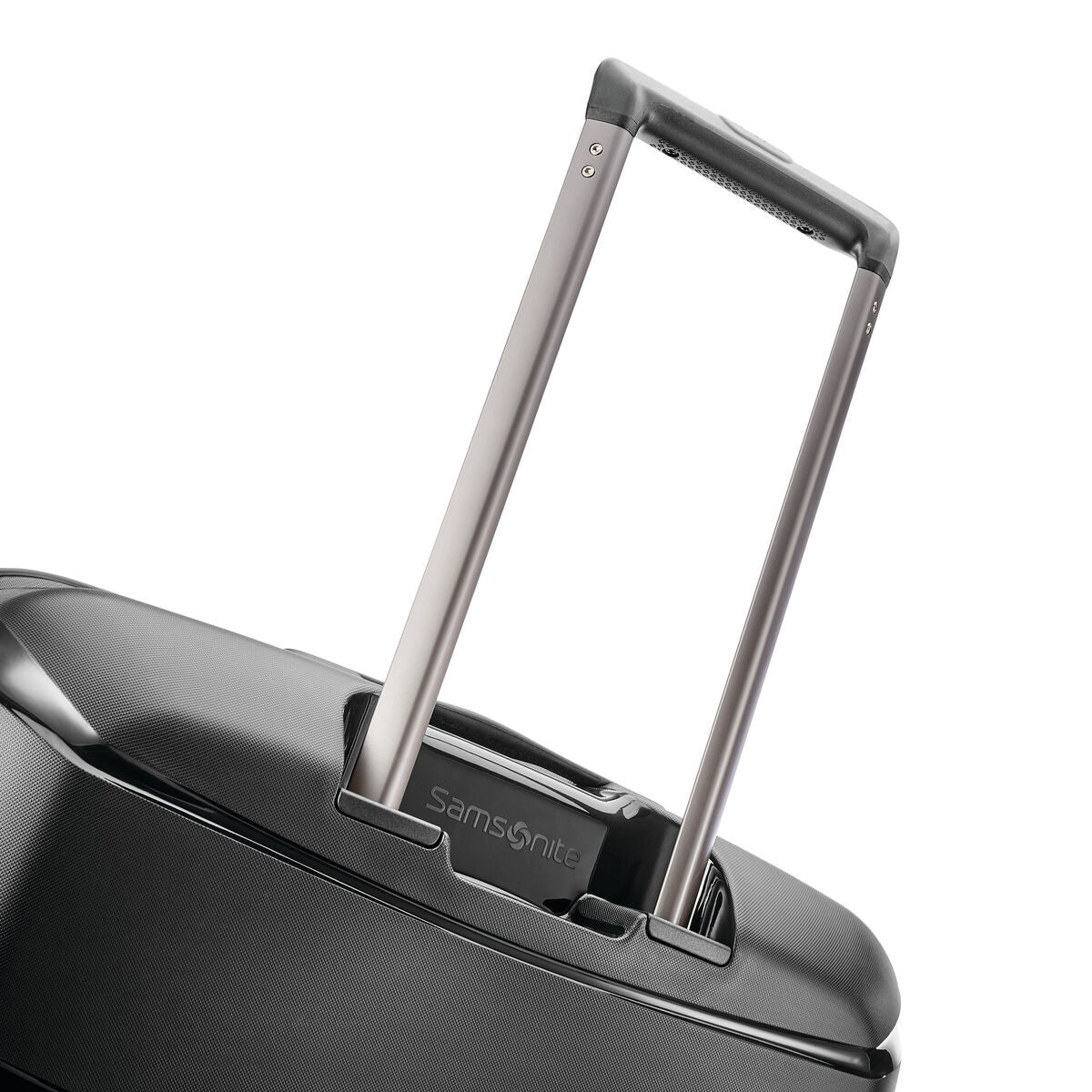 Outline Pro Carry-On Spinner