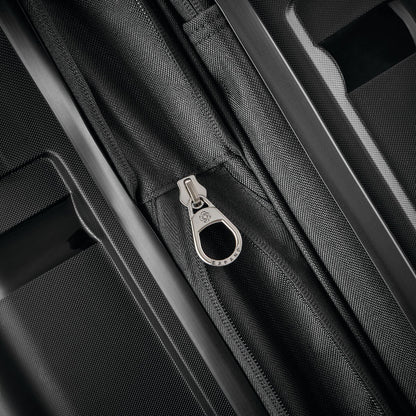 Outline Pro Carry-On Spinner
