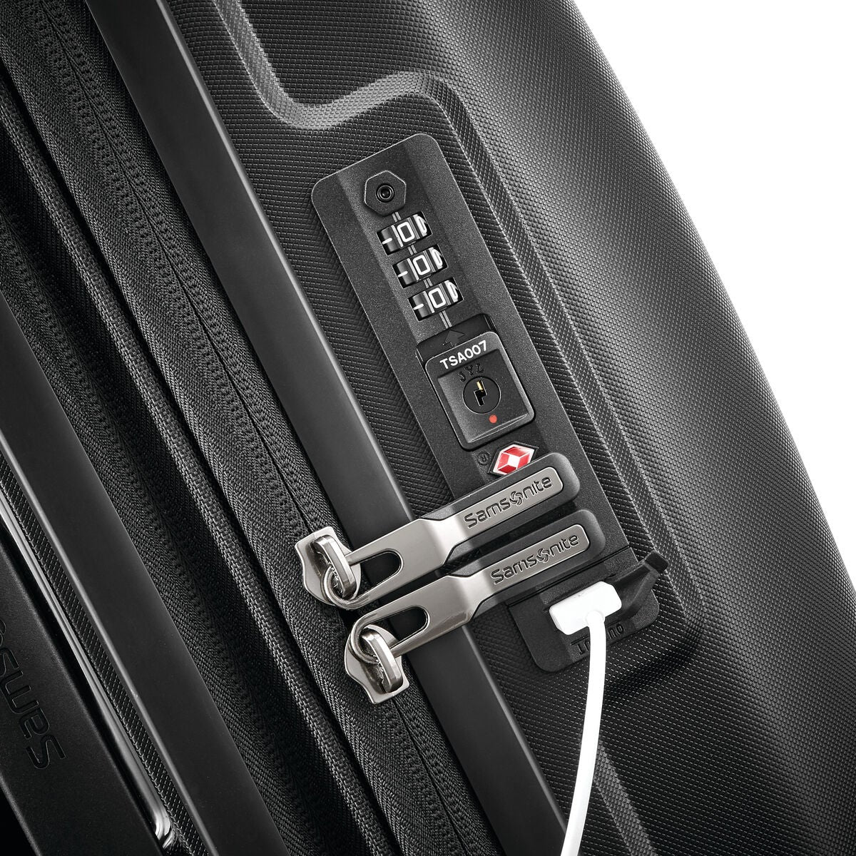 Outline Pro Carry-On Spinner