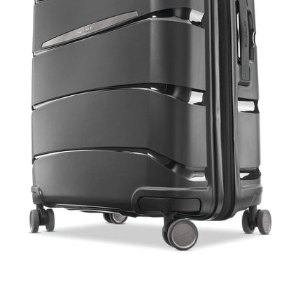 Outline Pro Carry-On Spinner