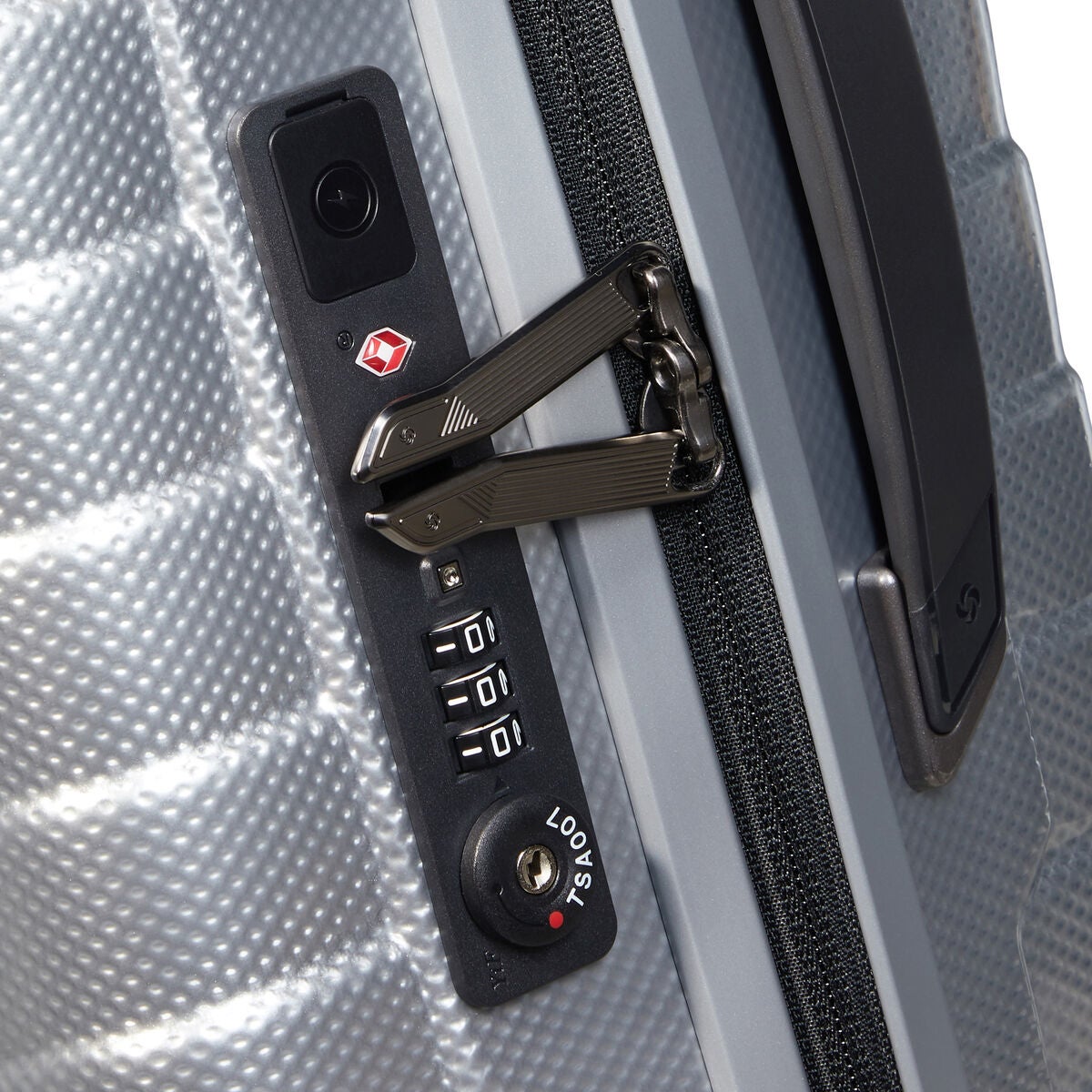 Proxis Global Carry-On Spinner