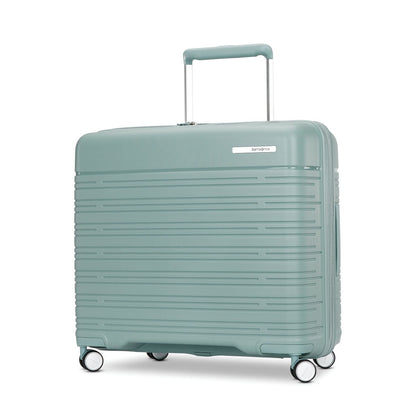 Elevation™ Plus Hardside Medium Glider™