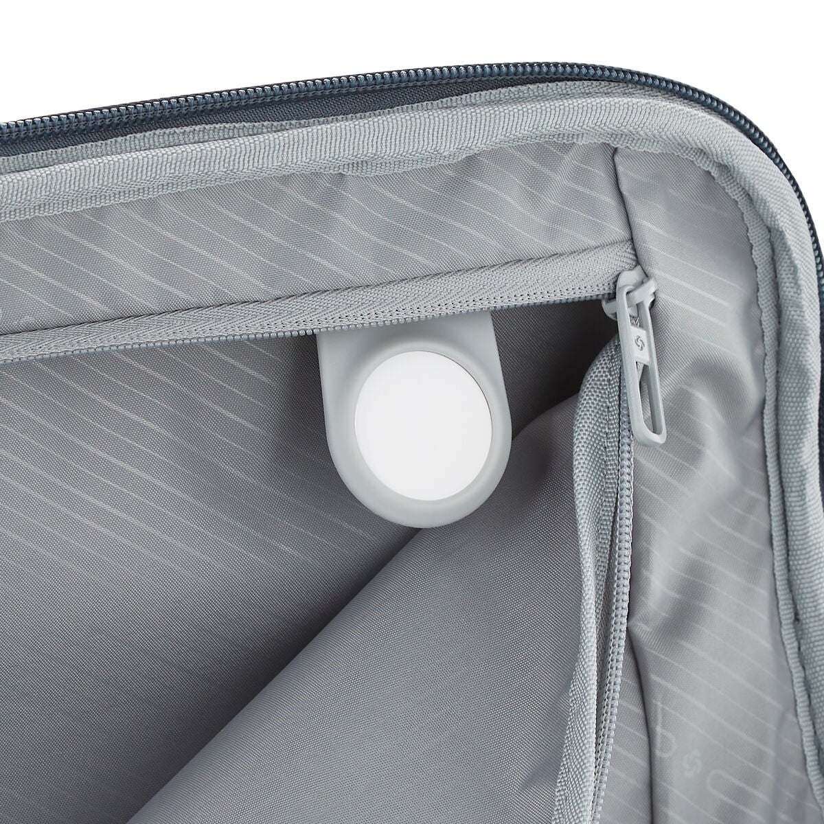 Elevation™ Plus Softside Large Spinner