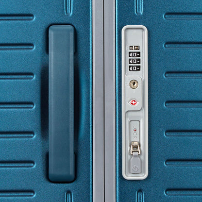 Framelock Max Carry-On Spinner