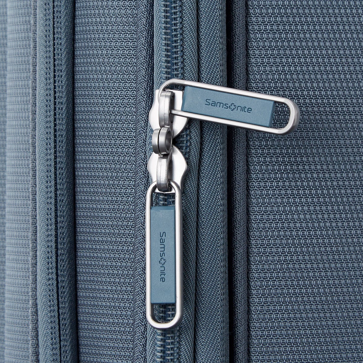 UpLIFT Softside Medium Spinner