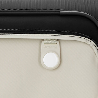 Silhouette 18 Softside Garment Bag Spinner