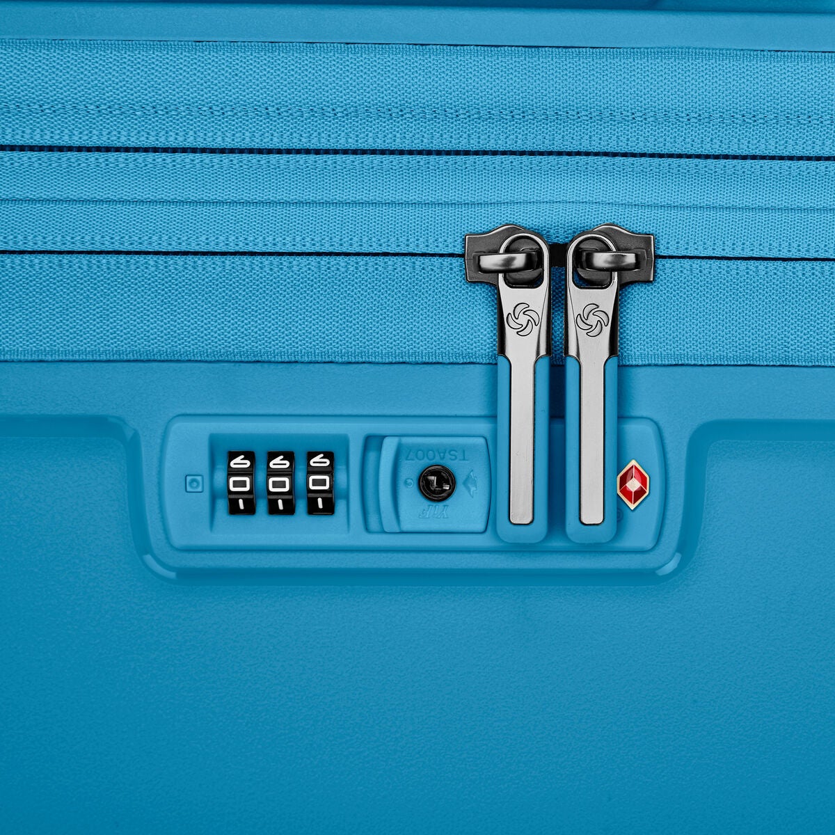 Venue X Carry-On Spinner