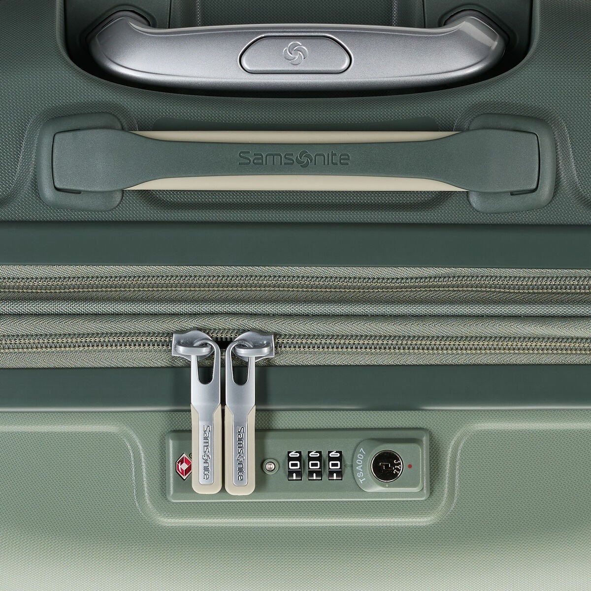 Freeform Carry-On Spinner
